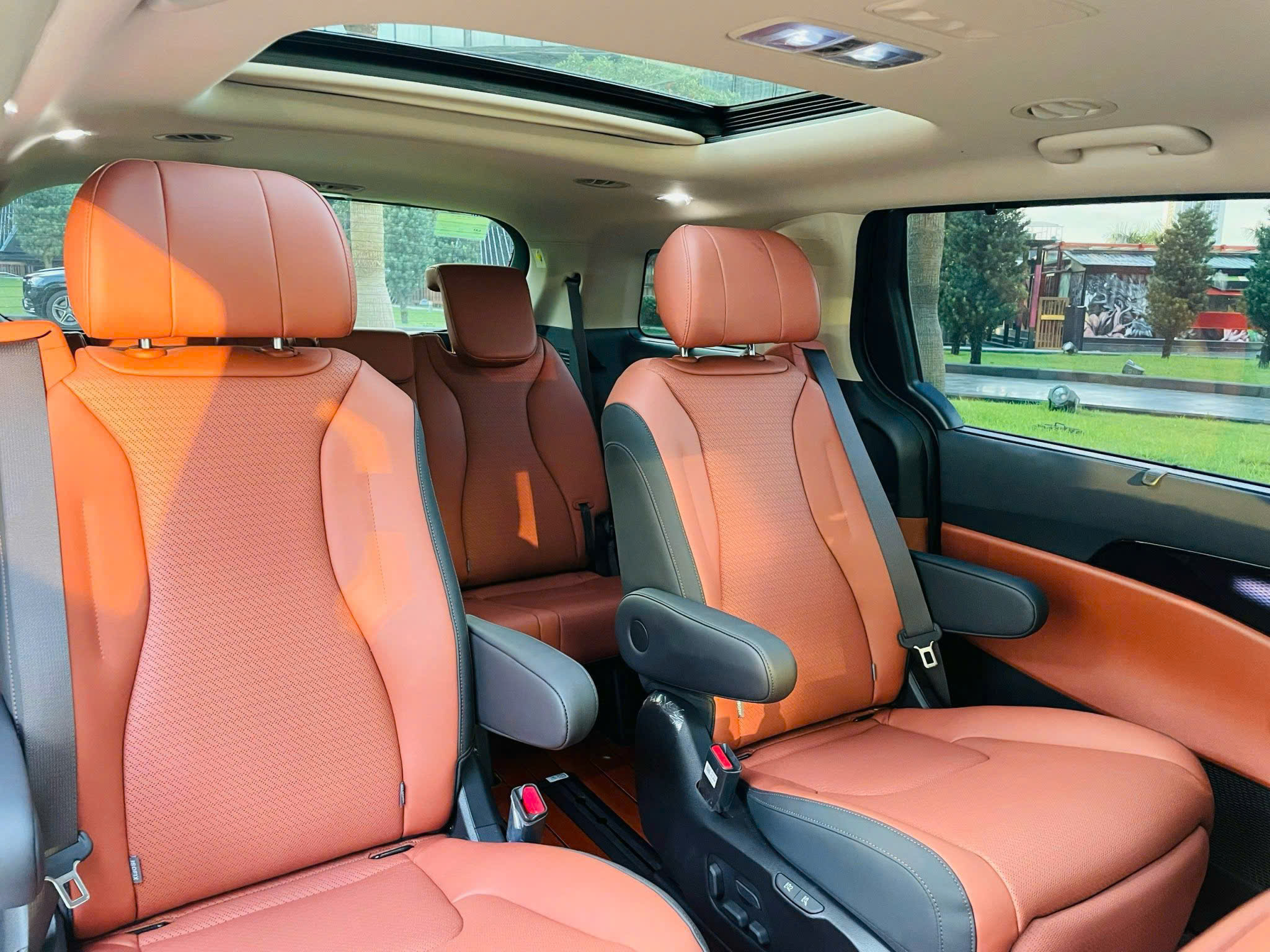 Kia Carnival nội thất