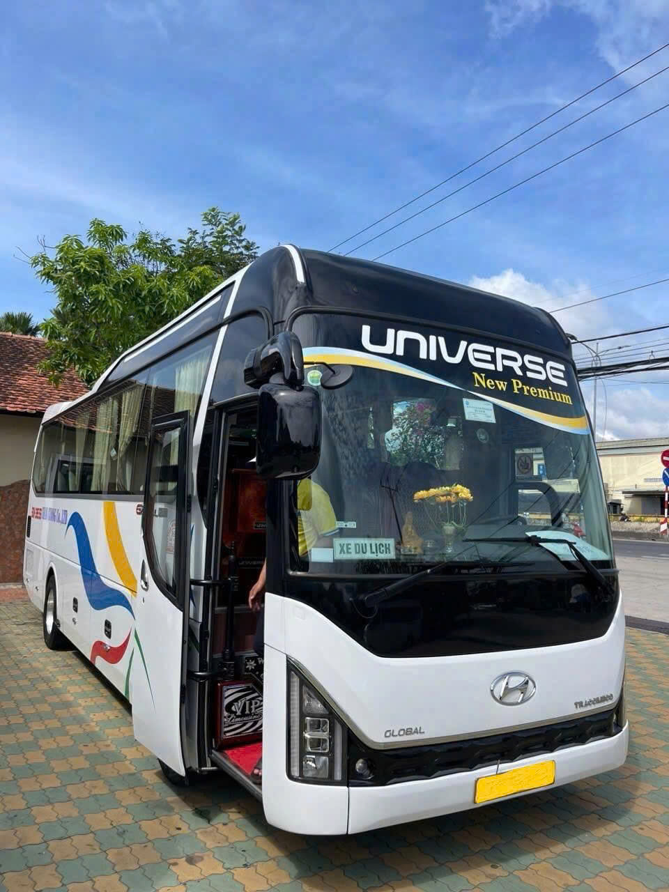 Xe 29 chỗ - Ngoại thất