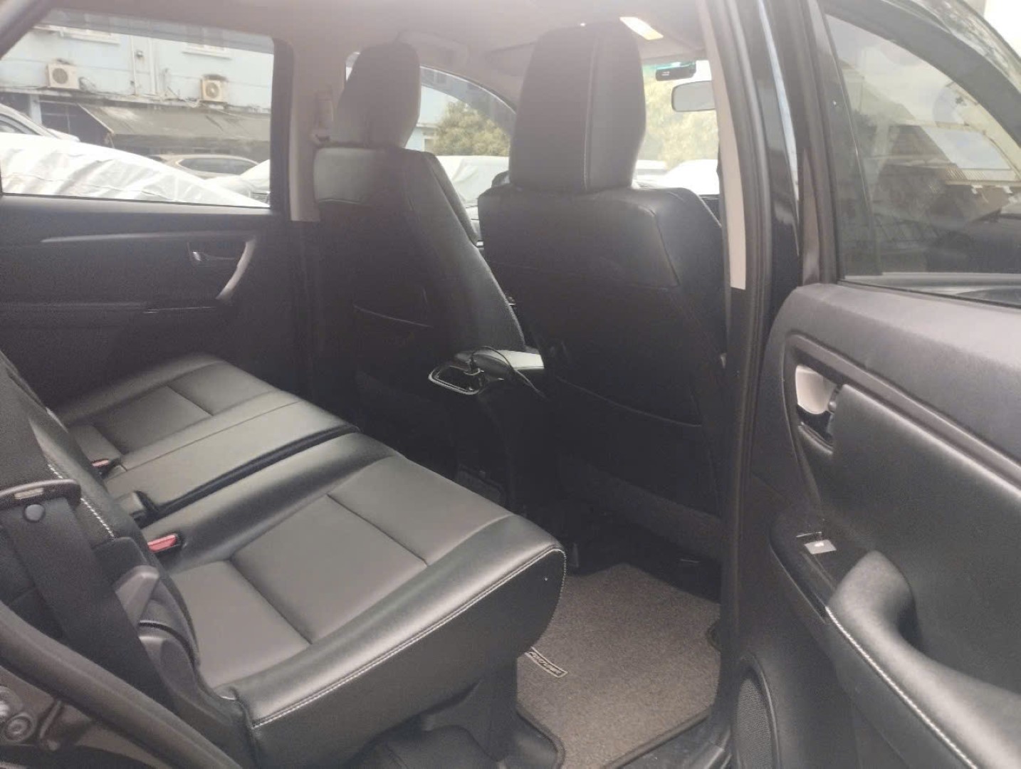Nội thất xe 7 chỗ - Ghế sau