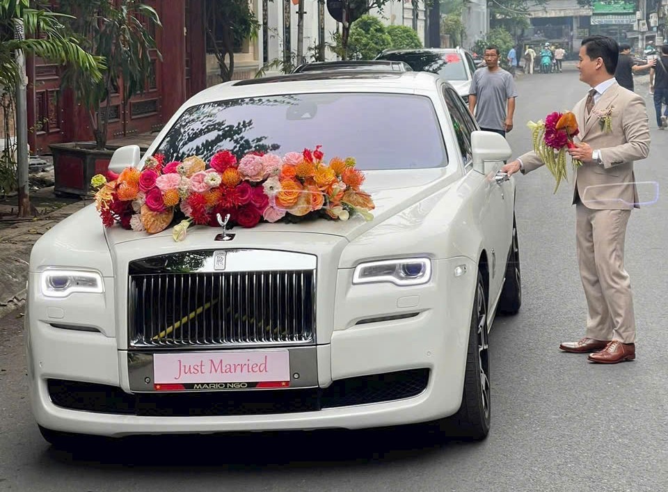 Xe cưới Rolls-Royce